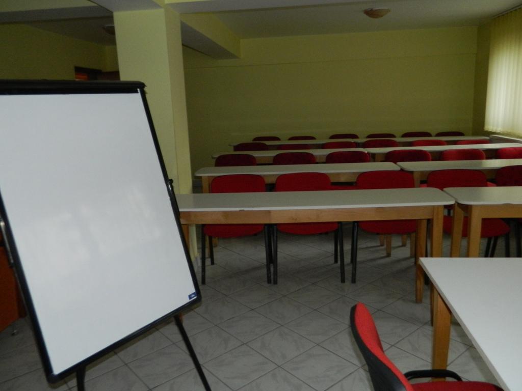 Topliţa Hotel Mures מראה חיצוני תמונה