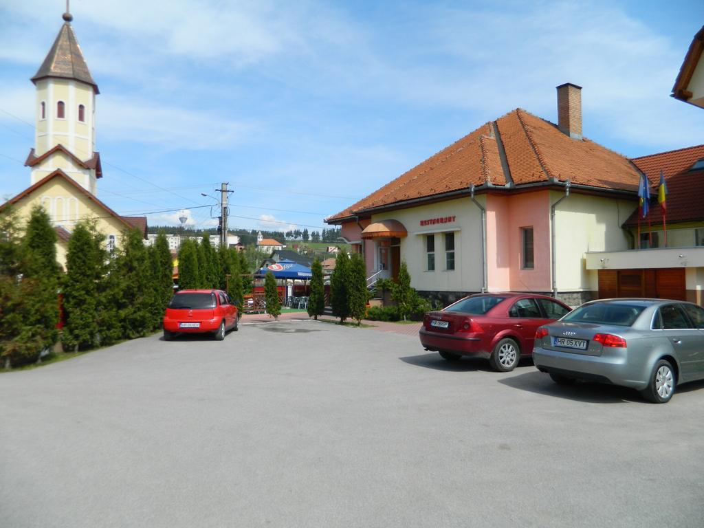 Topliţa Hotel Mures מראה חיצוני תמונה