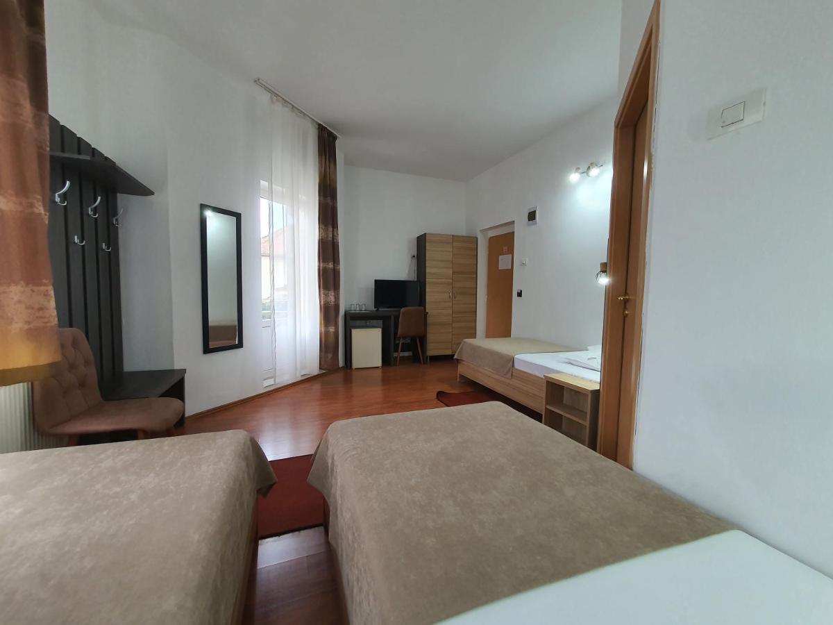 Topliţa Hotel Mures מראה חיצוני תמונה