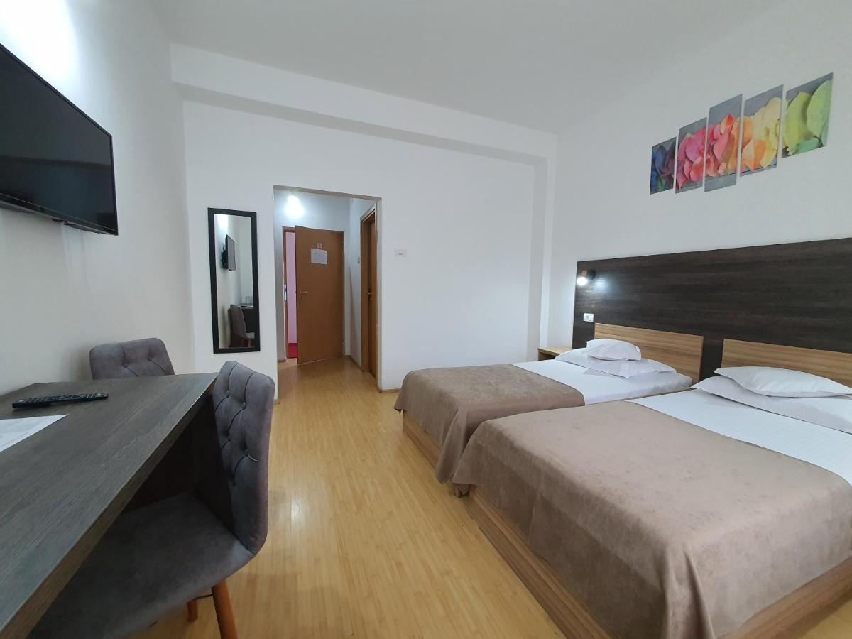 Topliţa Hotel Mures מראה חיצוני תמונה